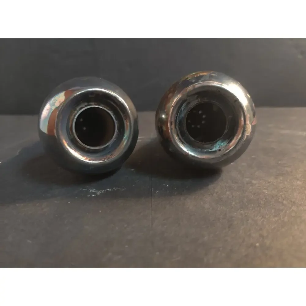 Vintage metal salt